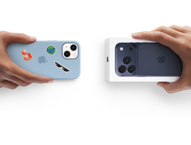 一只手递出安装着硅胶保护壳、背面贴有贴纸的 iPhone 13，对面一只手送上盒装的全新 iPhone 17 Pro，寓意折抵换购。