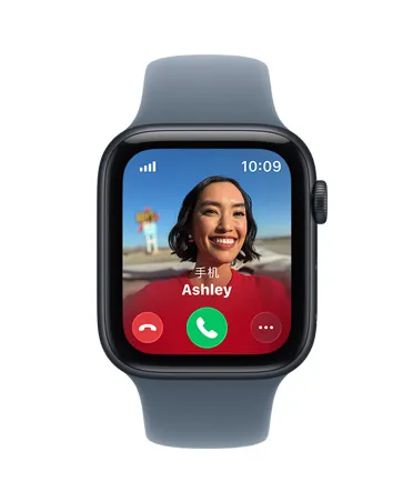 Apple Watch SE 3，展示午夜色铝金属表壳、来电画面、联系人照片、接听和拒接按钮，数码表冠位于右侧，搭配铁锚蓝色运动型表带。