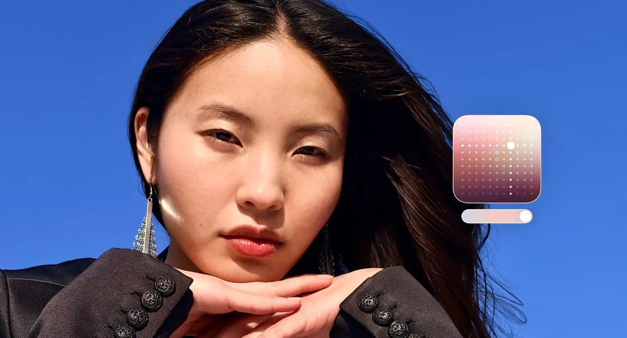 以“珠光”摄影风格拍摄的一张人物照片。